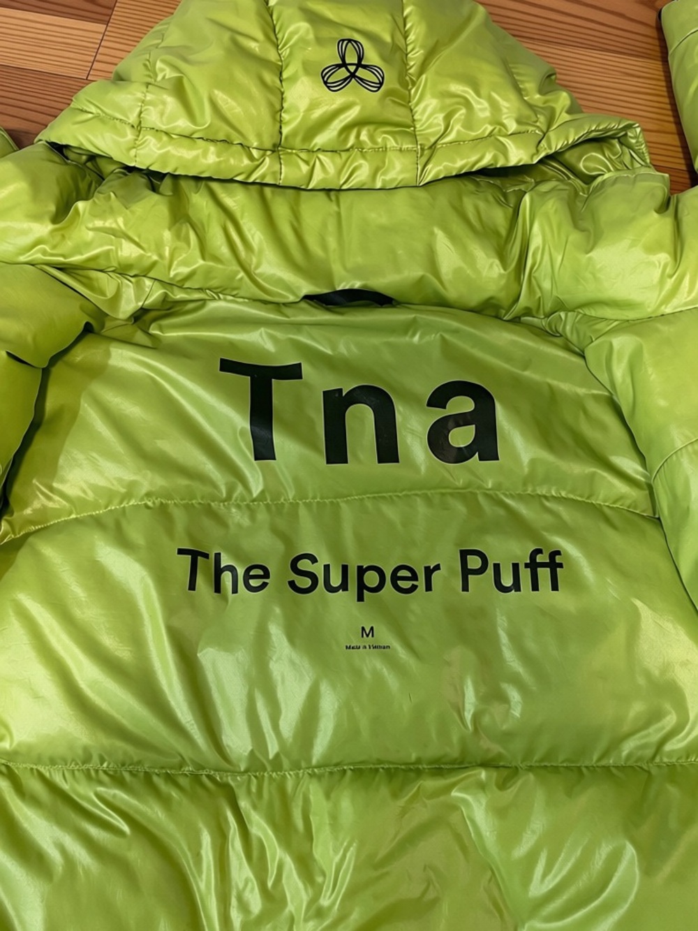 TNA Aritzia Superpuff size medium - Picture 4 of 9
